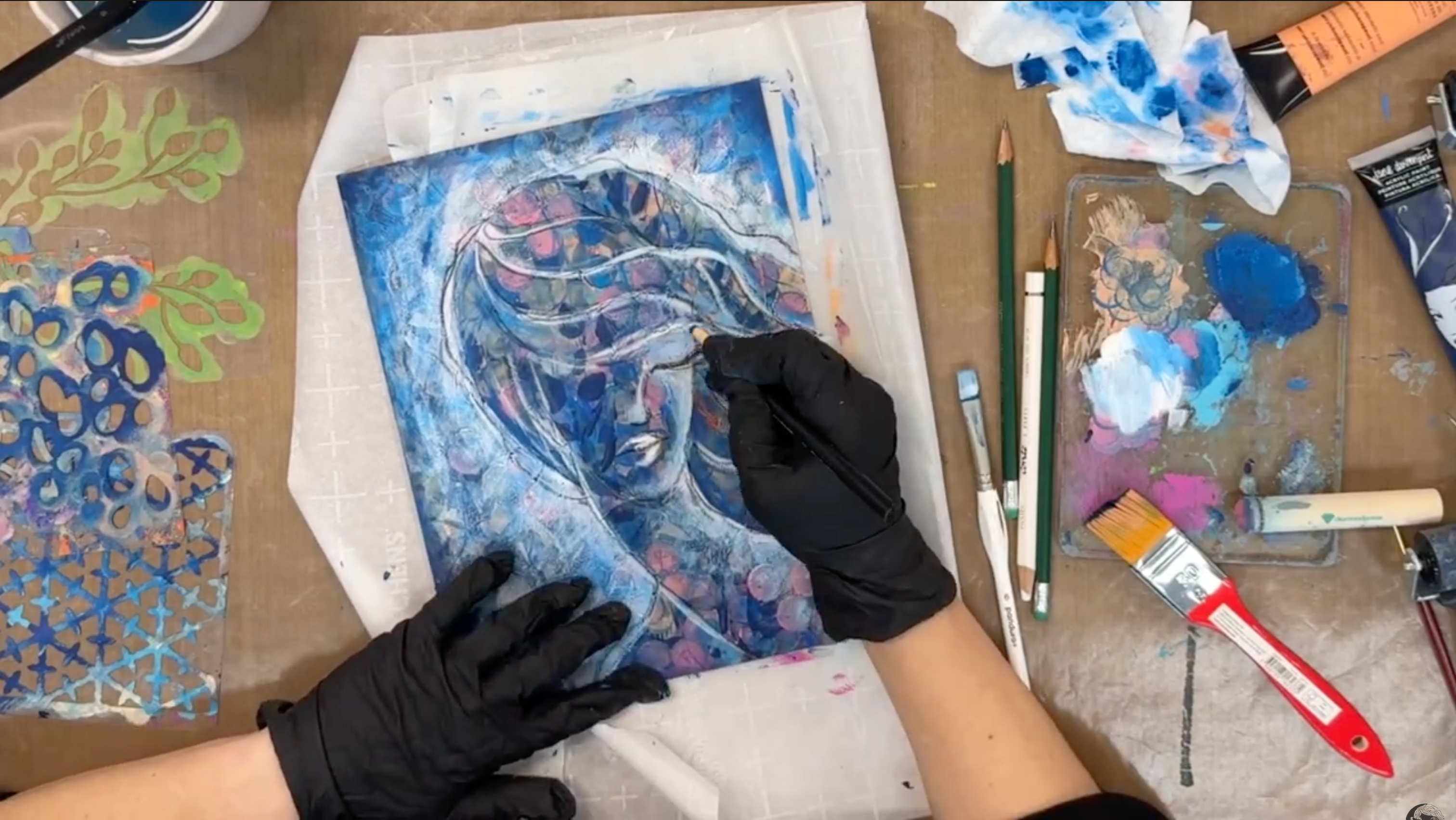 Load video: Det, founder and artist behind Paru Paro Studios, painting intuitively in her studio and inviting viewers to nurture creativity as a wellness practice through mindful artmaking and community.